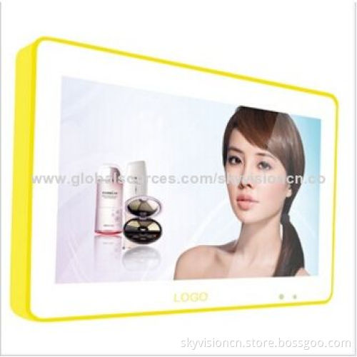Digital photo frame with motion sensor